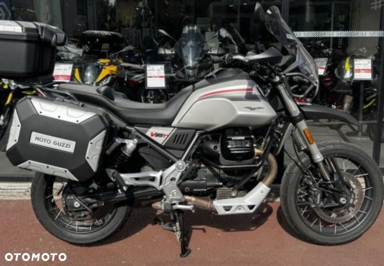 Moto Guzzi V85 - 1