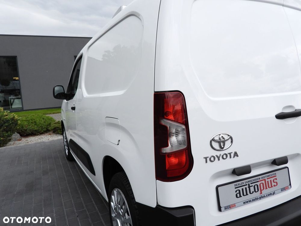 Toyota PROACE CITY  FURGON CHŁODNIA  -15*C ZASILANIE 230V TEMPOMAT KLIMATYZACJA  100KM - 19