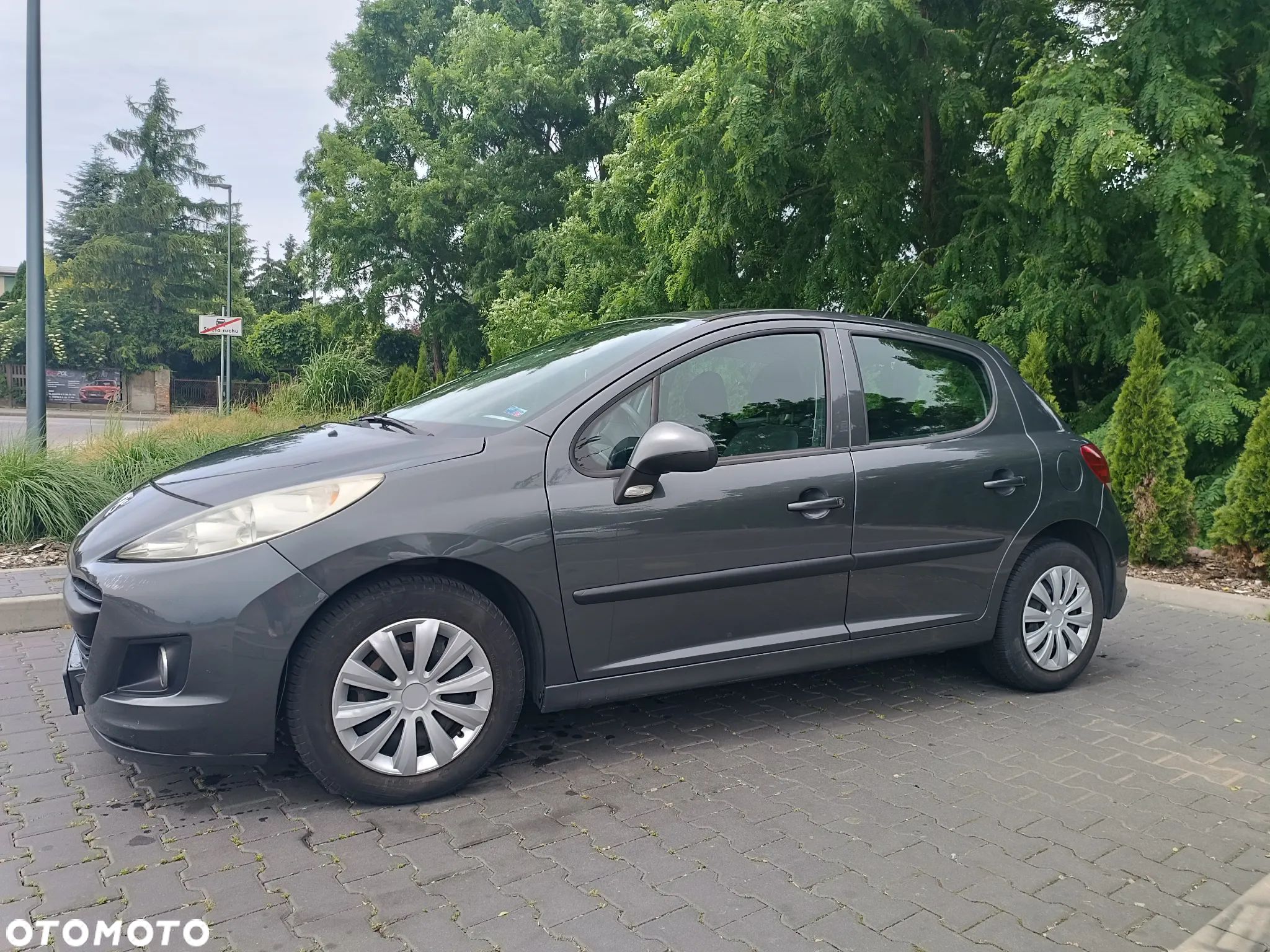 Peugeot 207 1.4 HDi Active - 1