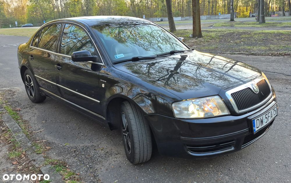 Skoda Superb 1.9 TDI Prestige Plus - 2