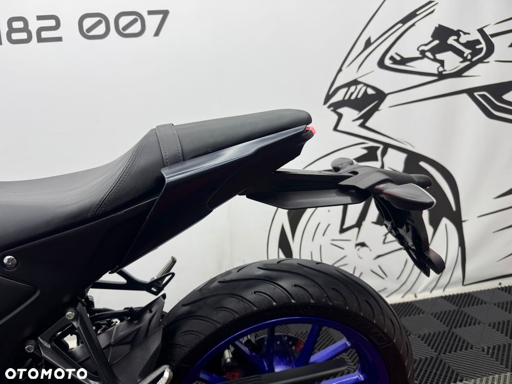 Yamaha MT - 17