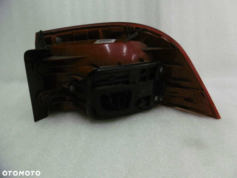 VW PASSAT B7 KOMBI 3AF - lampa tylna lewa - 2