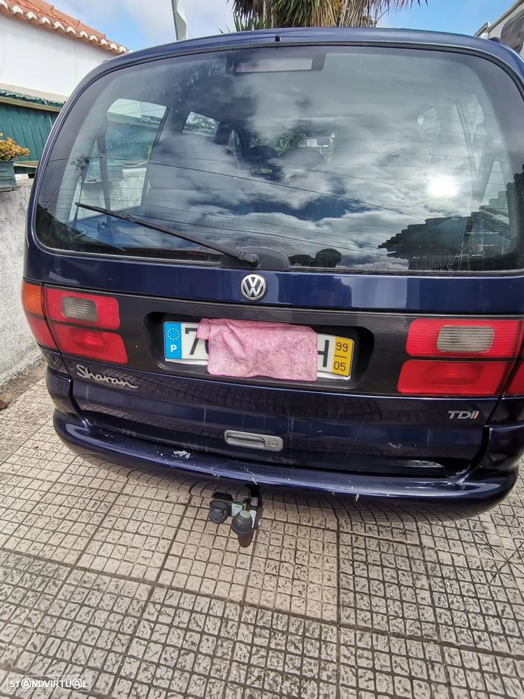 VW Sharan 1.9 TDi Confortline 7L - 9