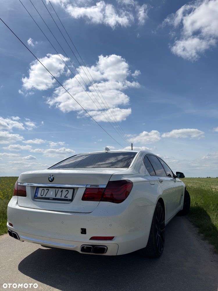 BMW Seria 7 760Li - 6