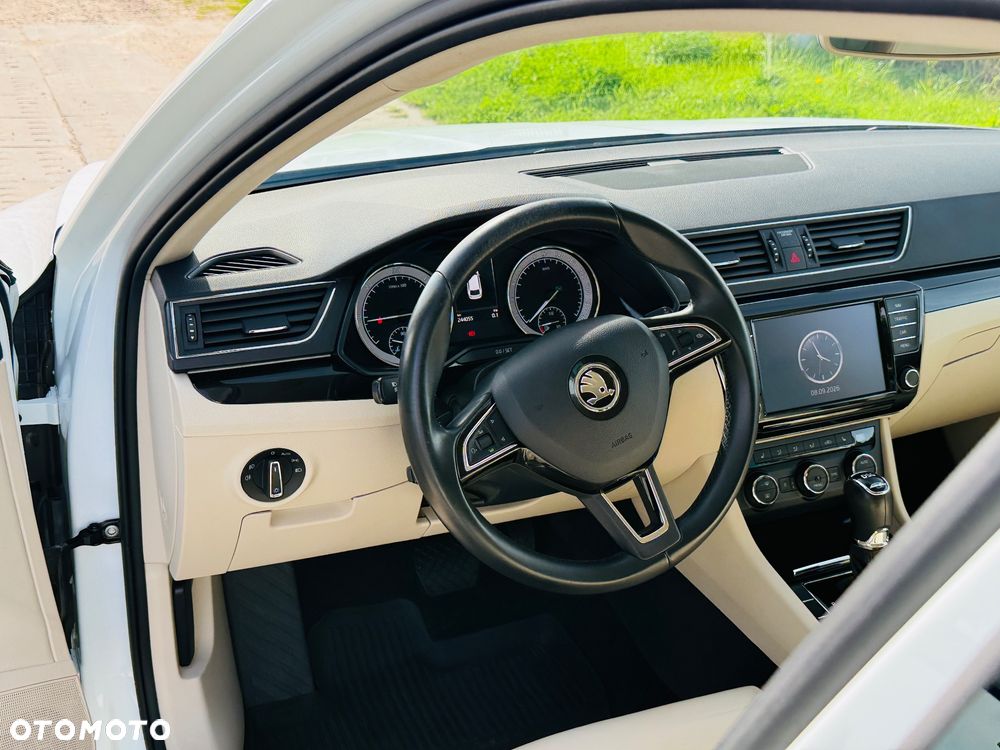 Skoda Superb 2.0 TDI 4x4 L&K DSG - 12