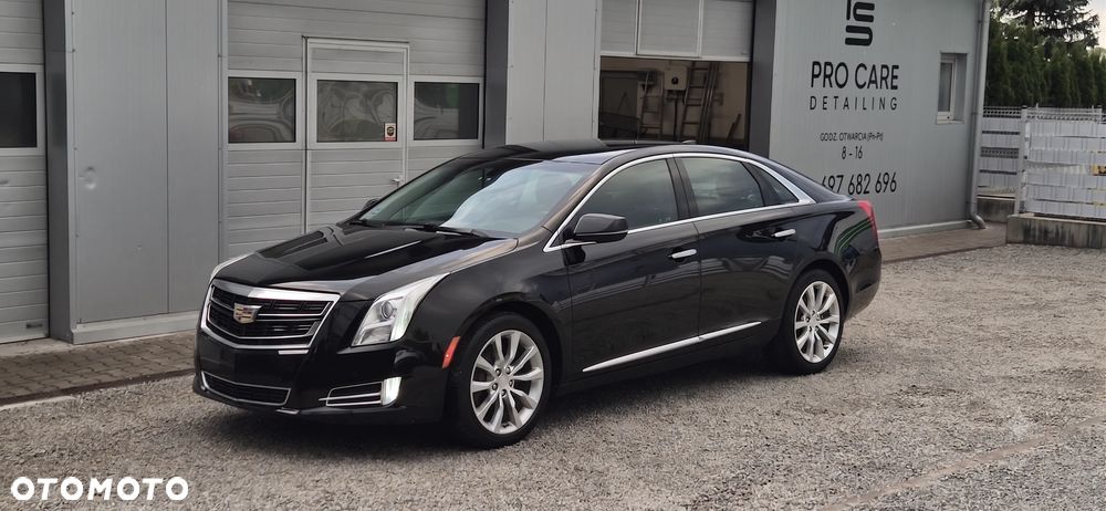 Cadillac XTS - 1