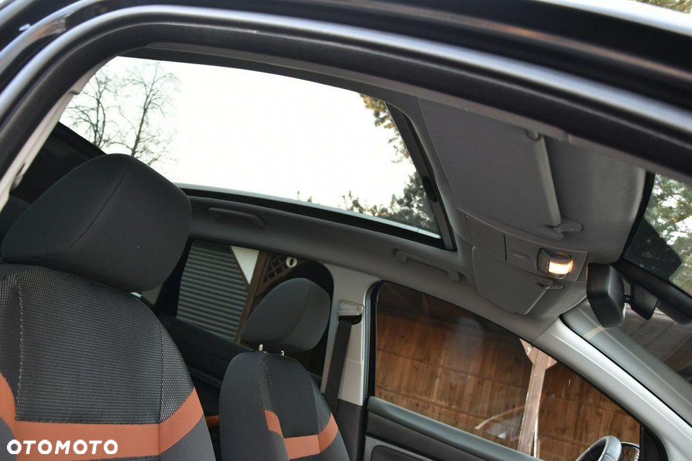 Ford Kuga 2.0 TDCi 4x4 Titanium - 12