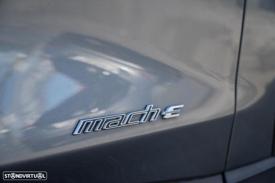 Ford Mustang Mach-E 75.7 kWh Base - 7