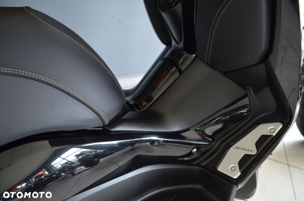 Yamaha X-max - 17
