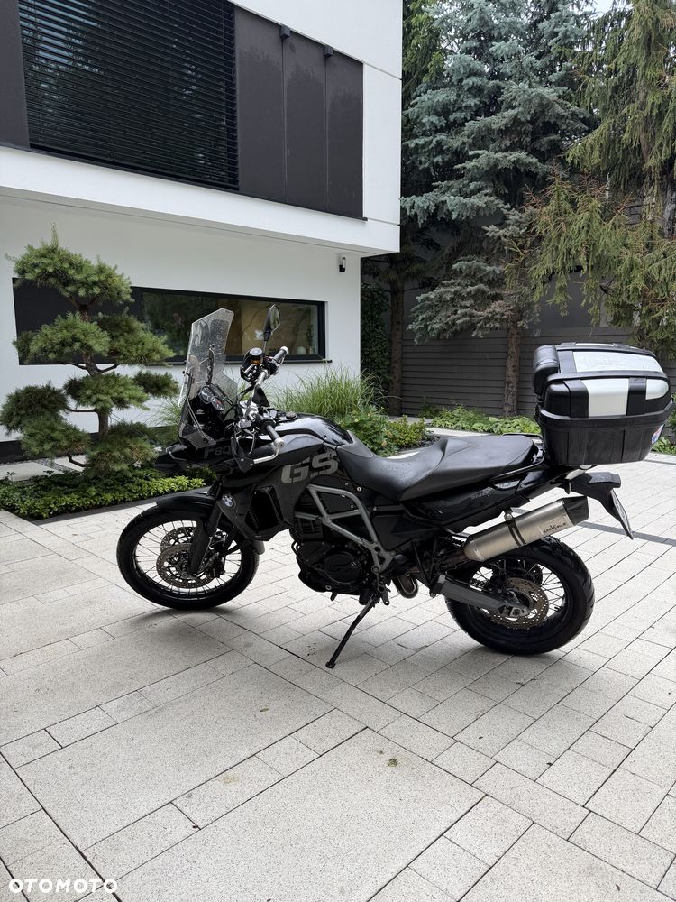 BMW F - 2