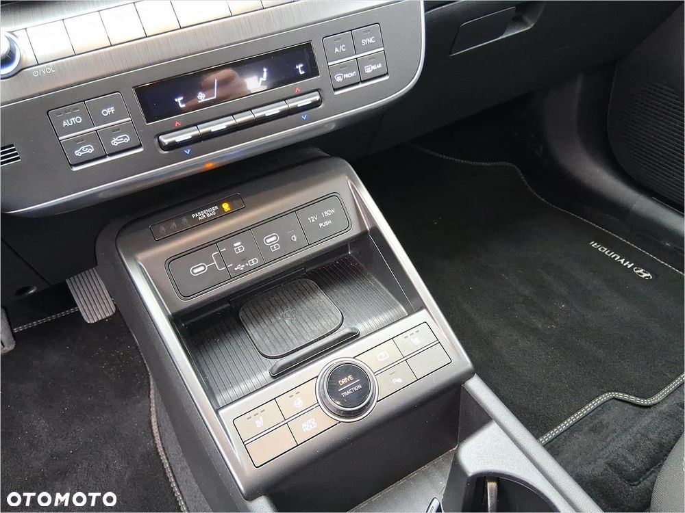 Hyundai Kona - 16