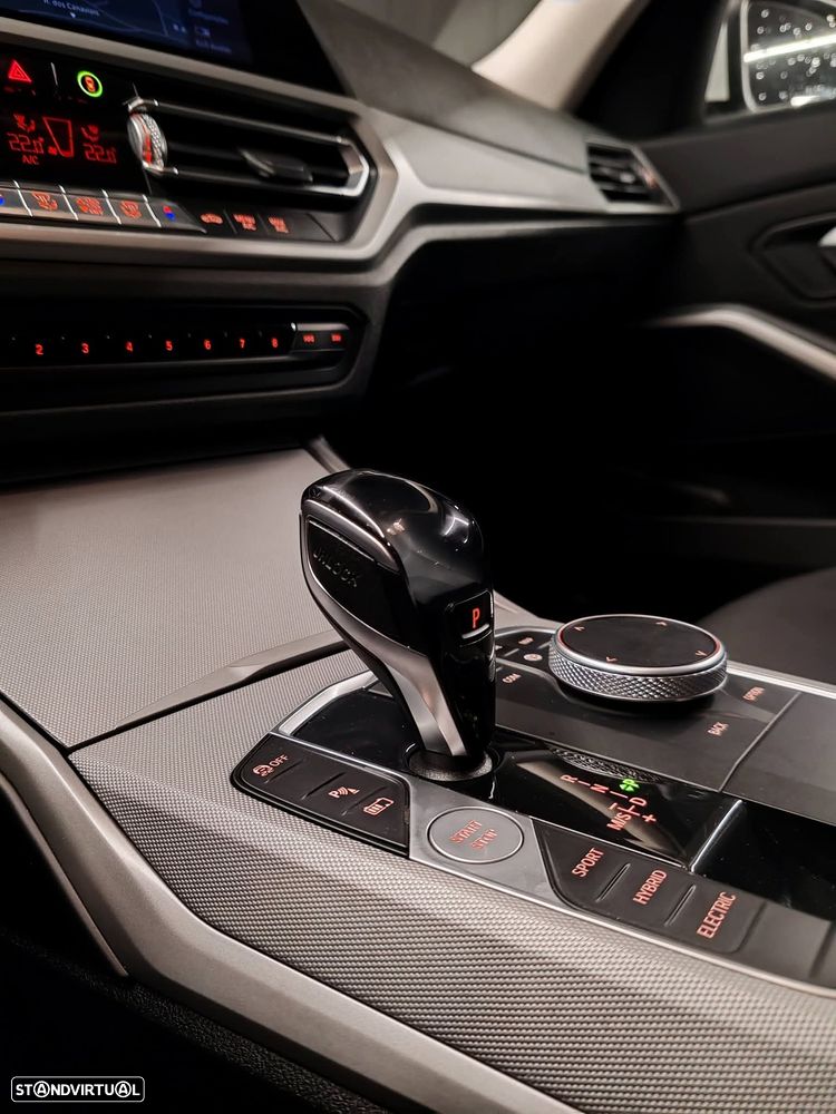 BMW 330 e Aut. Sport Line - 19