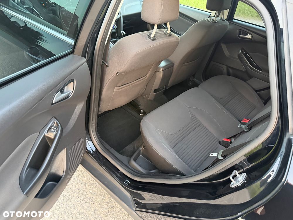 Ford Focus 2.0 TDCi Titanium ASS - 25