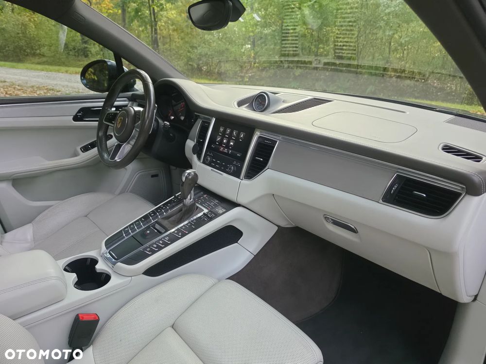 Porsche Macan GTS PDK - 23