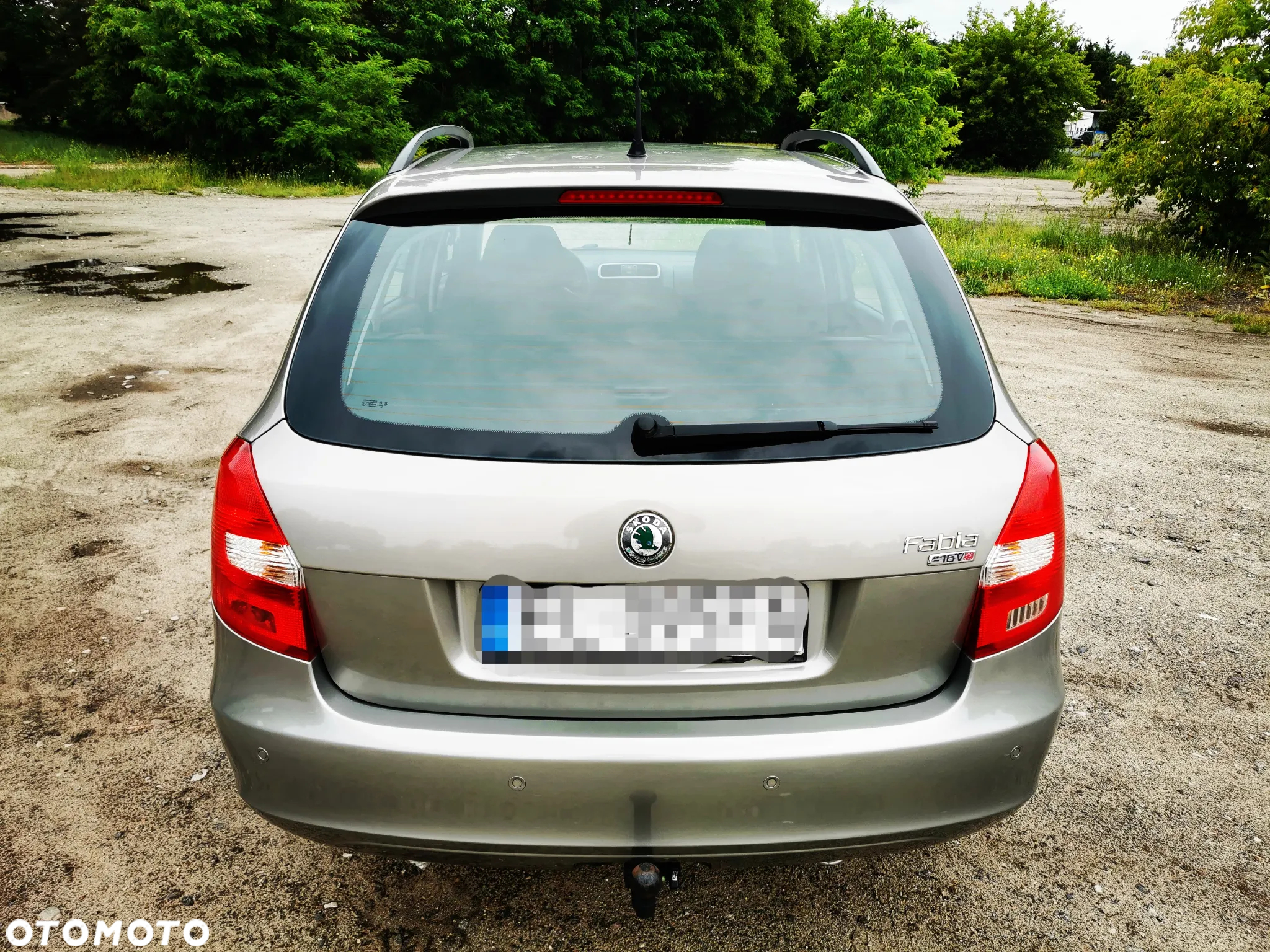 Skoda Fabia 1.6 16V Combi STYLE Edition - 4