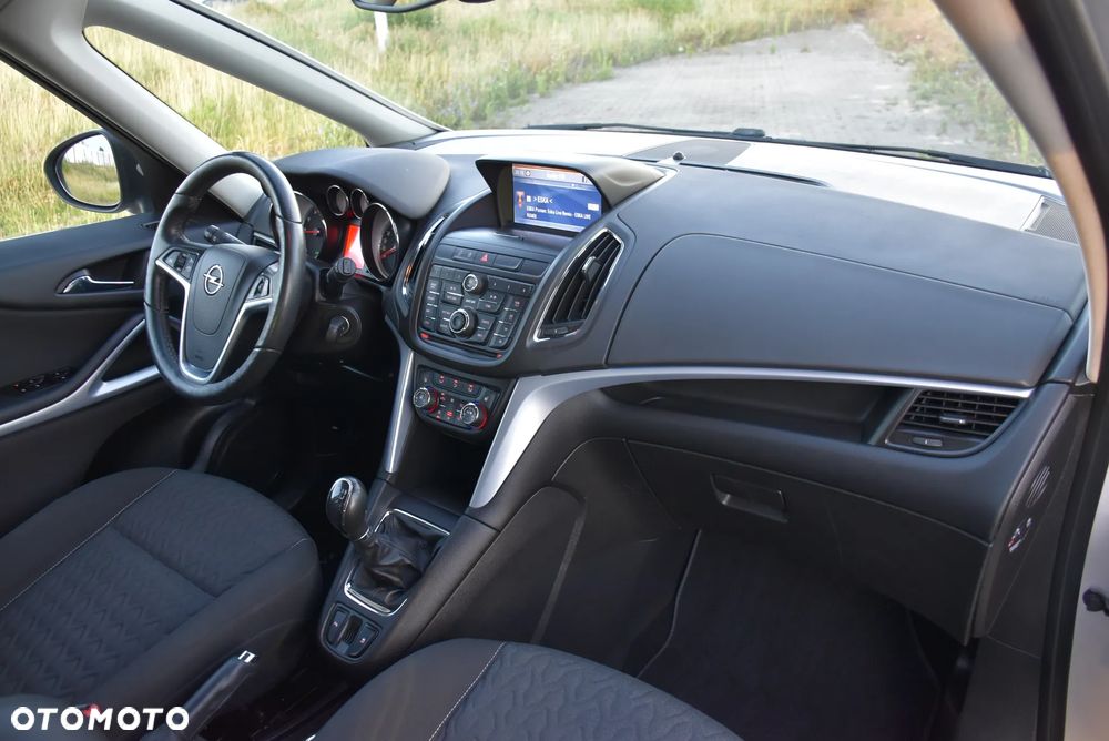 Opel Zafira Tourer 1.4 Turbo Innovation - 17