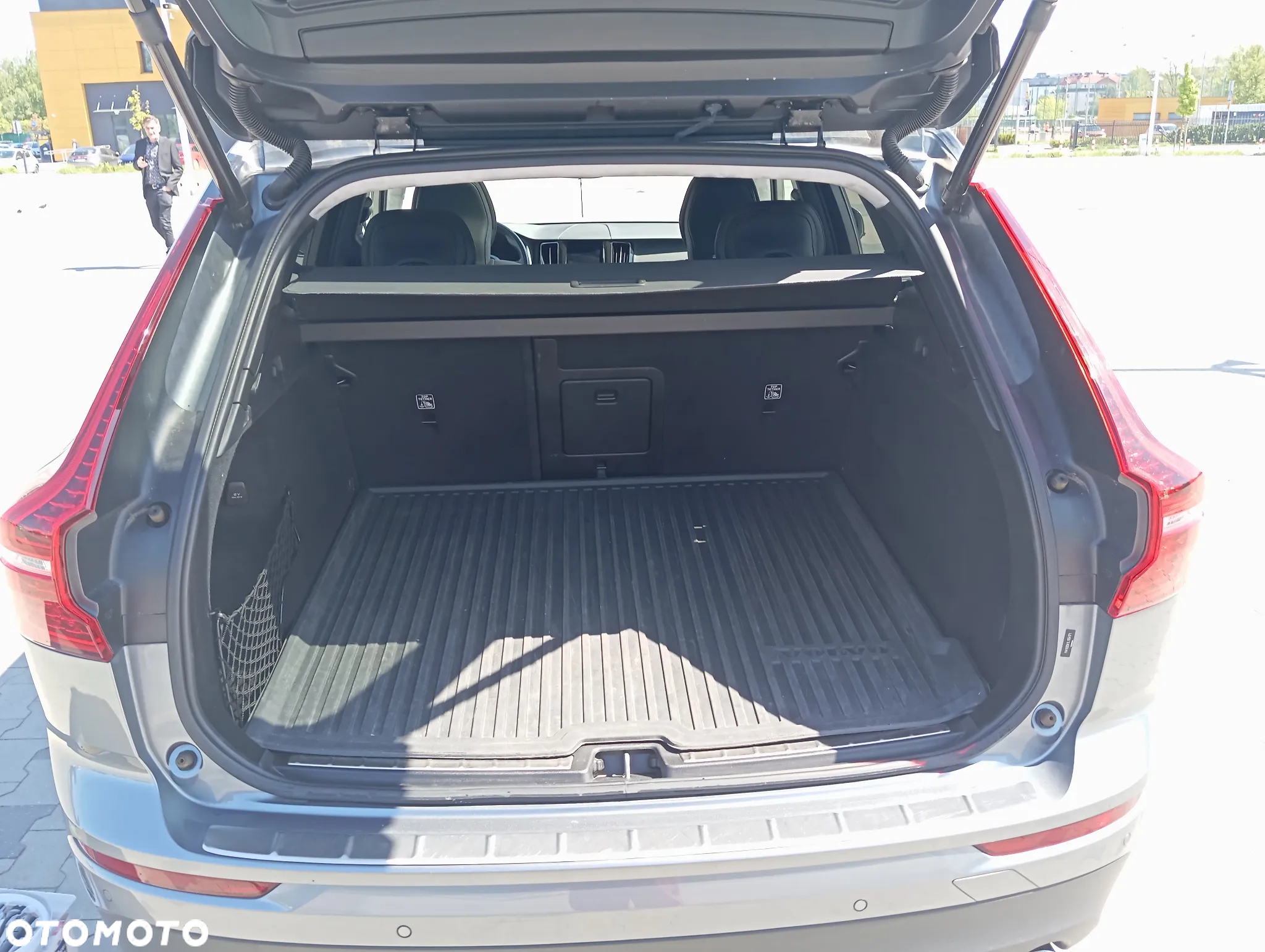 Volvo XC 60 T5 Geartronic Momentum Pro - 9