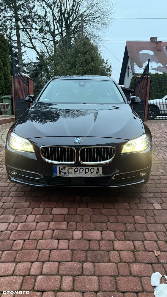 BMW Seria 5 525d xDrive Luxury Line - 9