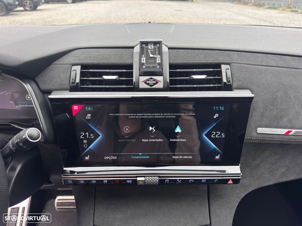 DS DS7 4x4 300 Performance Line - 37