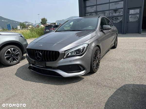 Mercedes-Benz CLA 200 7G-DCT AMG Line