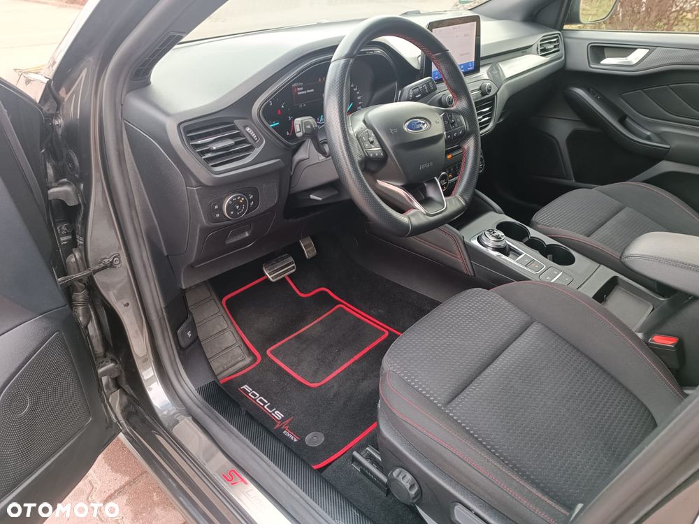 Ford Focus 2.0 EcoBlue ST-Line - 11