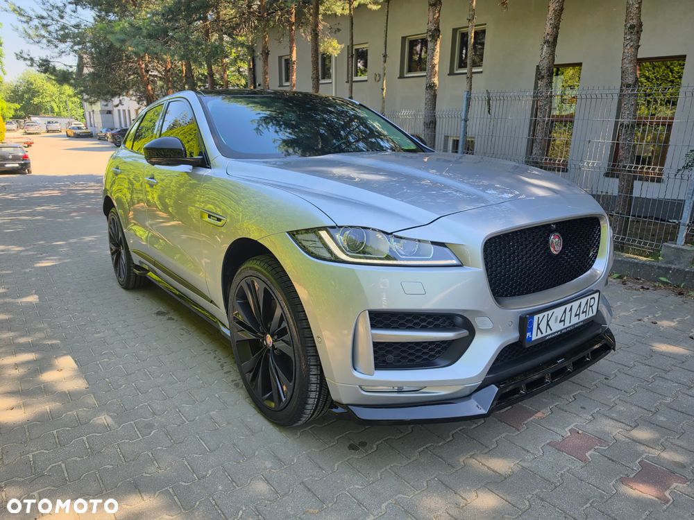 Jaguar F-Pace D300 AWD R-Dynamic SE 90th Anniversary Edition - 3
