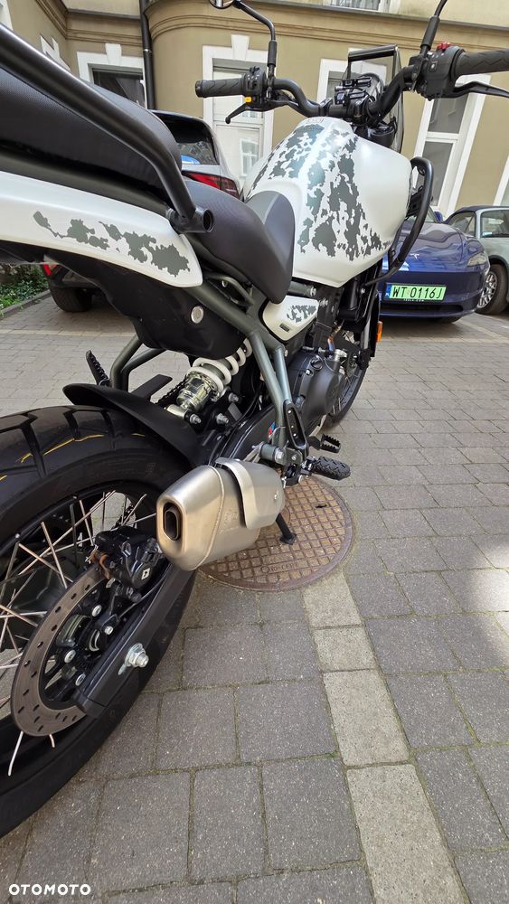 Royal Enfield Himalayan - 2