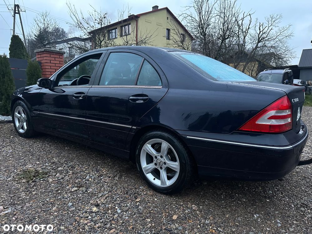 Mercedes-Benz Klasa C 180 T Kompressor Avantgarde - 6