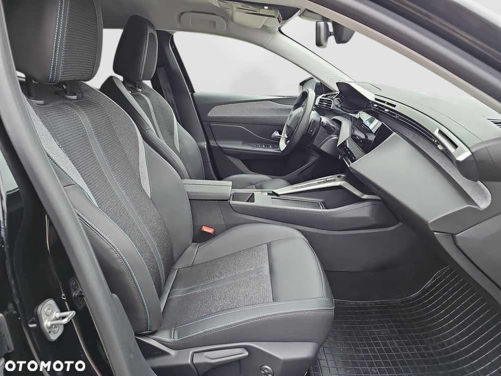 Peugeot 408 - 14