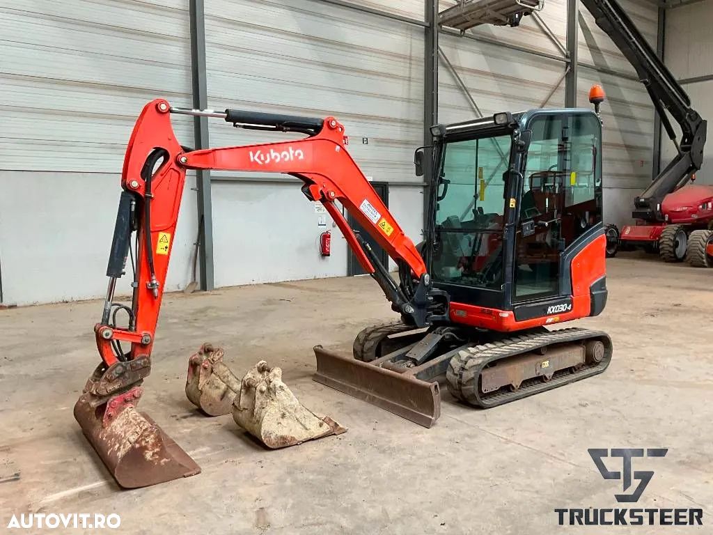 Kubota KX 030-4 - 1