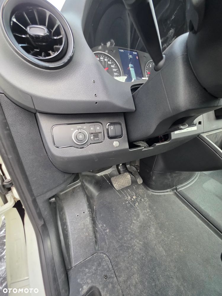 Mercedes-Benz Sprinter - 27