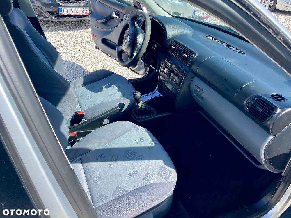 Seat Leon 1.6 Stella Plus - 33