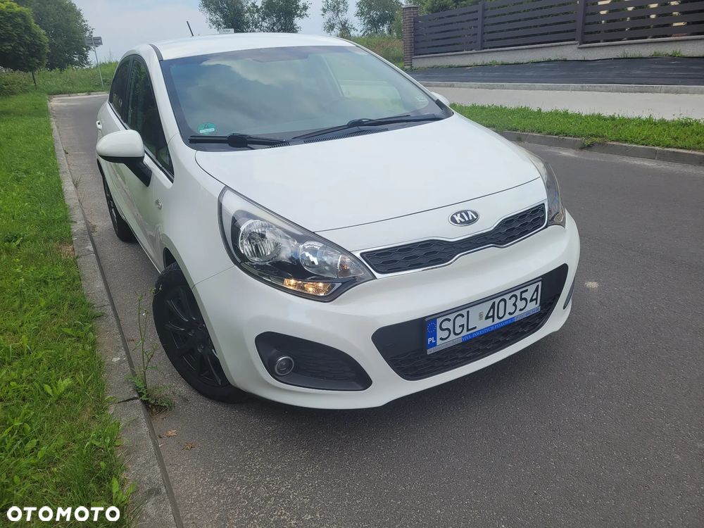 Kia Rio 1.2 Attract - 1