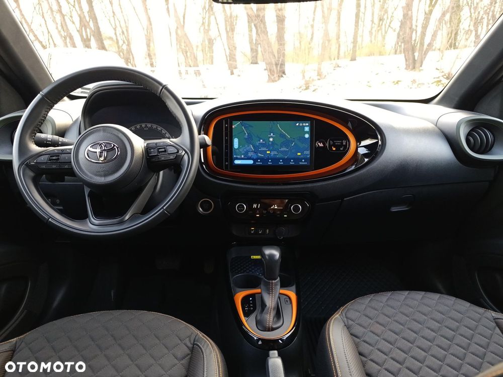 Toyota Aygo X 1.0 VVT-i Limited CVT - 12