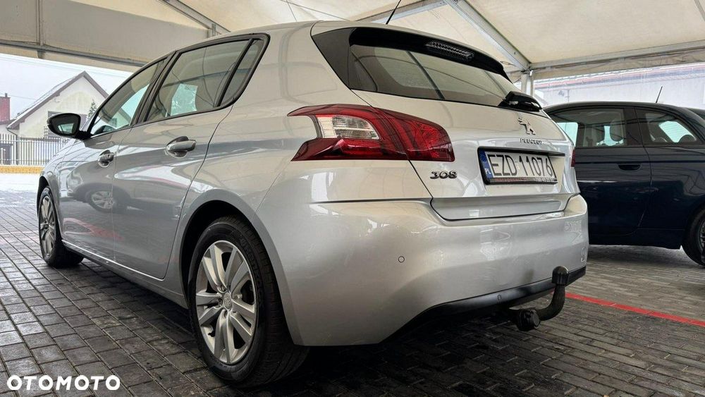 Peugeot 308 - 23