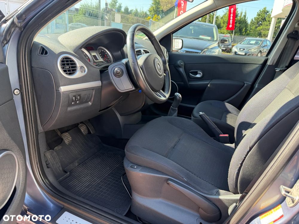 Renault Clio 1.2 TCE Authentique - 12