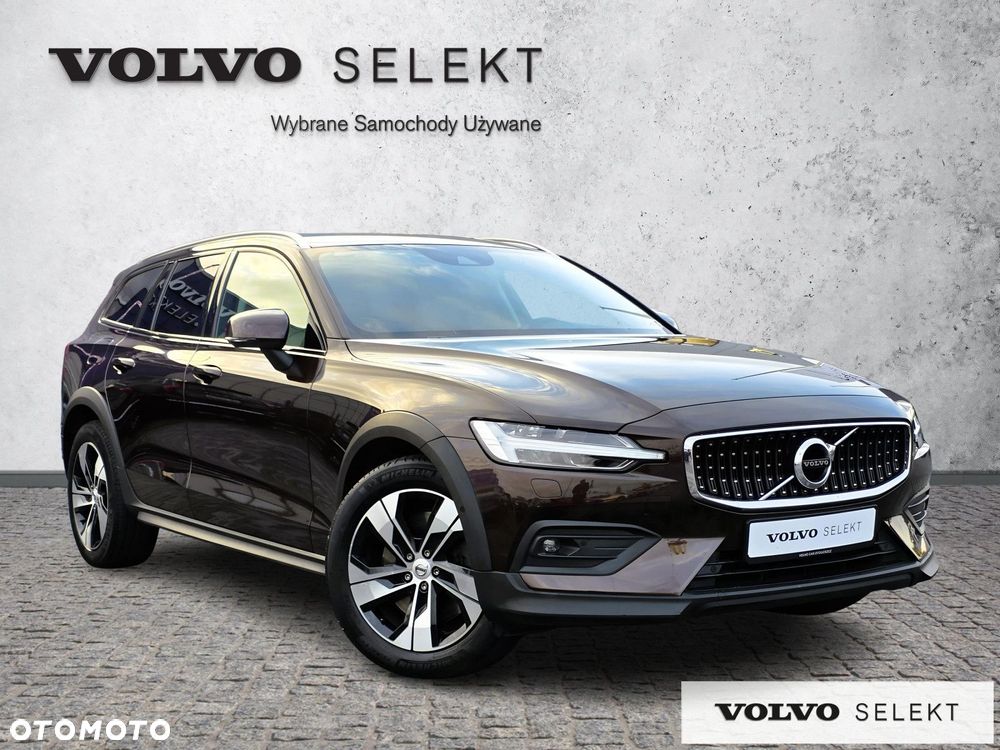Volvo V60 Cross Country - 3