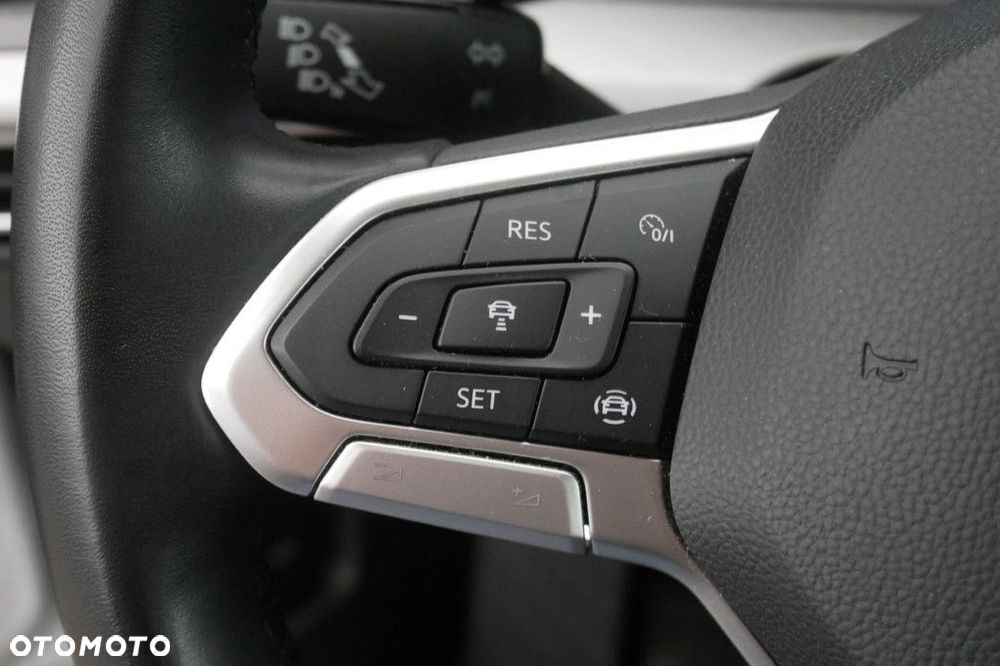 Volkswagen Golf 1.5 TSI Life - 22