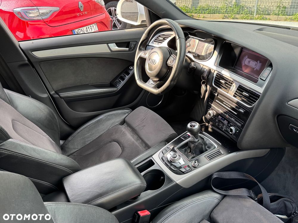 Audi A4 Allroad 2.0 TDI Quattro - 30