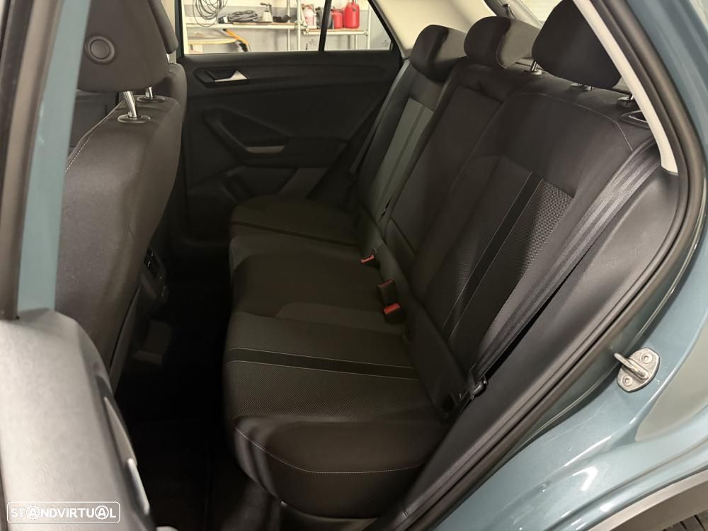 VW T-Roc 1.0 TSI Urban - 20