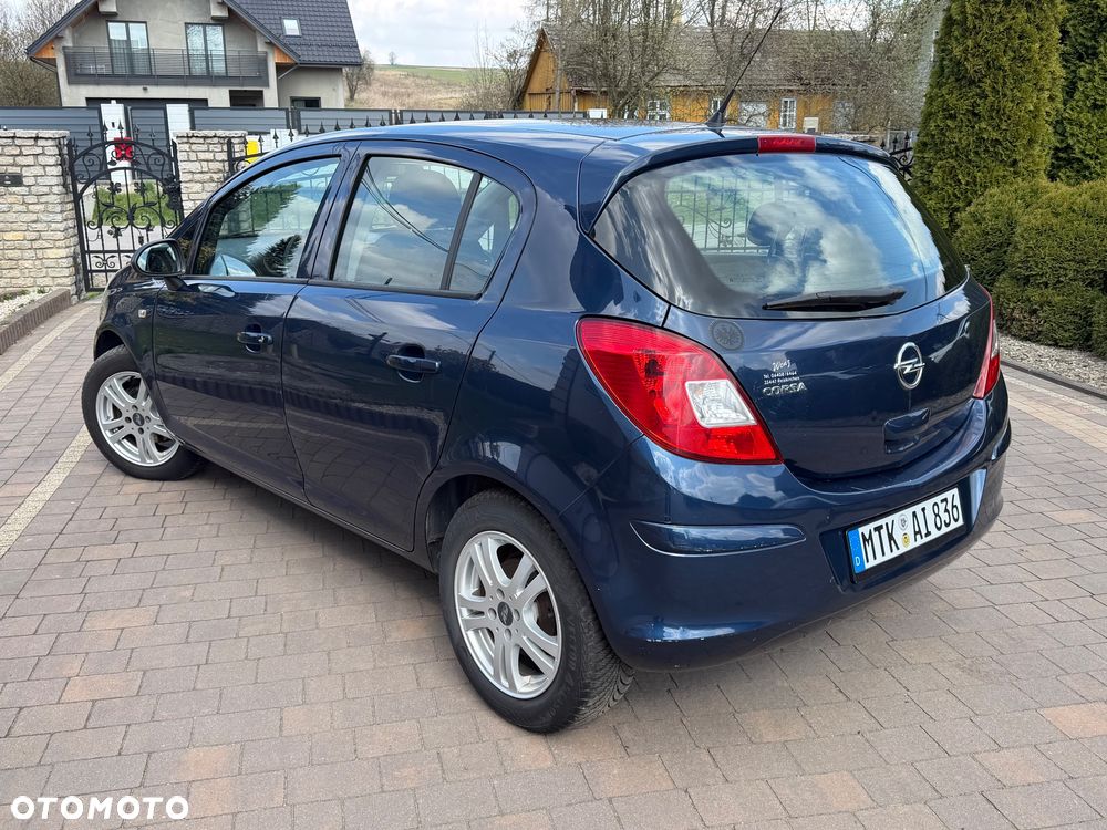 Opel Corsa 1.4 16V Cosmo - 20