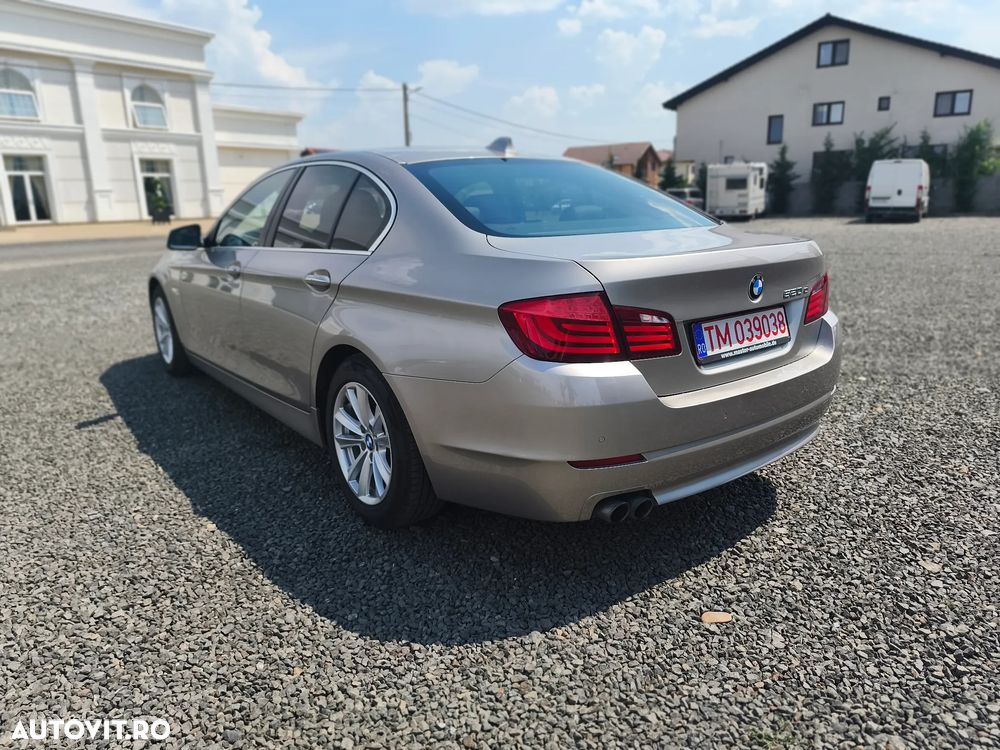 BMW Seria 5 520d Sport-Aut. - 7