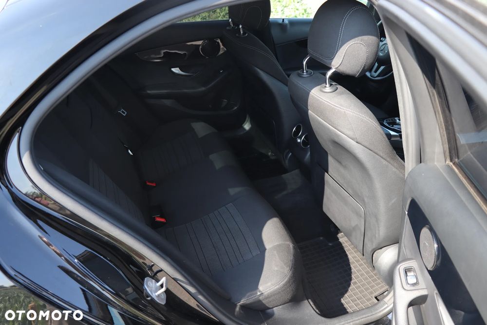 Mercedes-Benz Klasa C 160 Business Edition 9G-TRONIC - 16