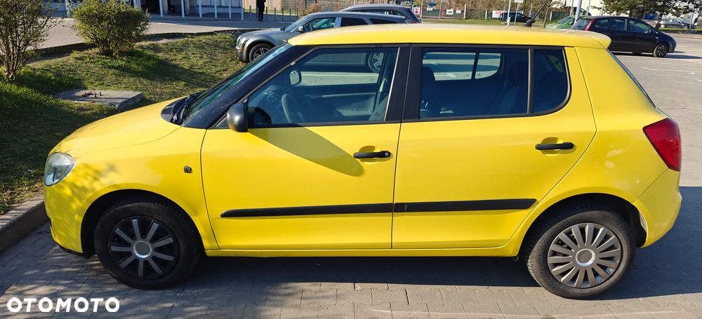 Skoda Fabia 1.2 HTP Ambiente - 1