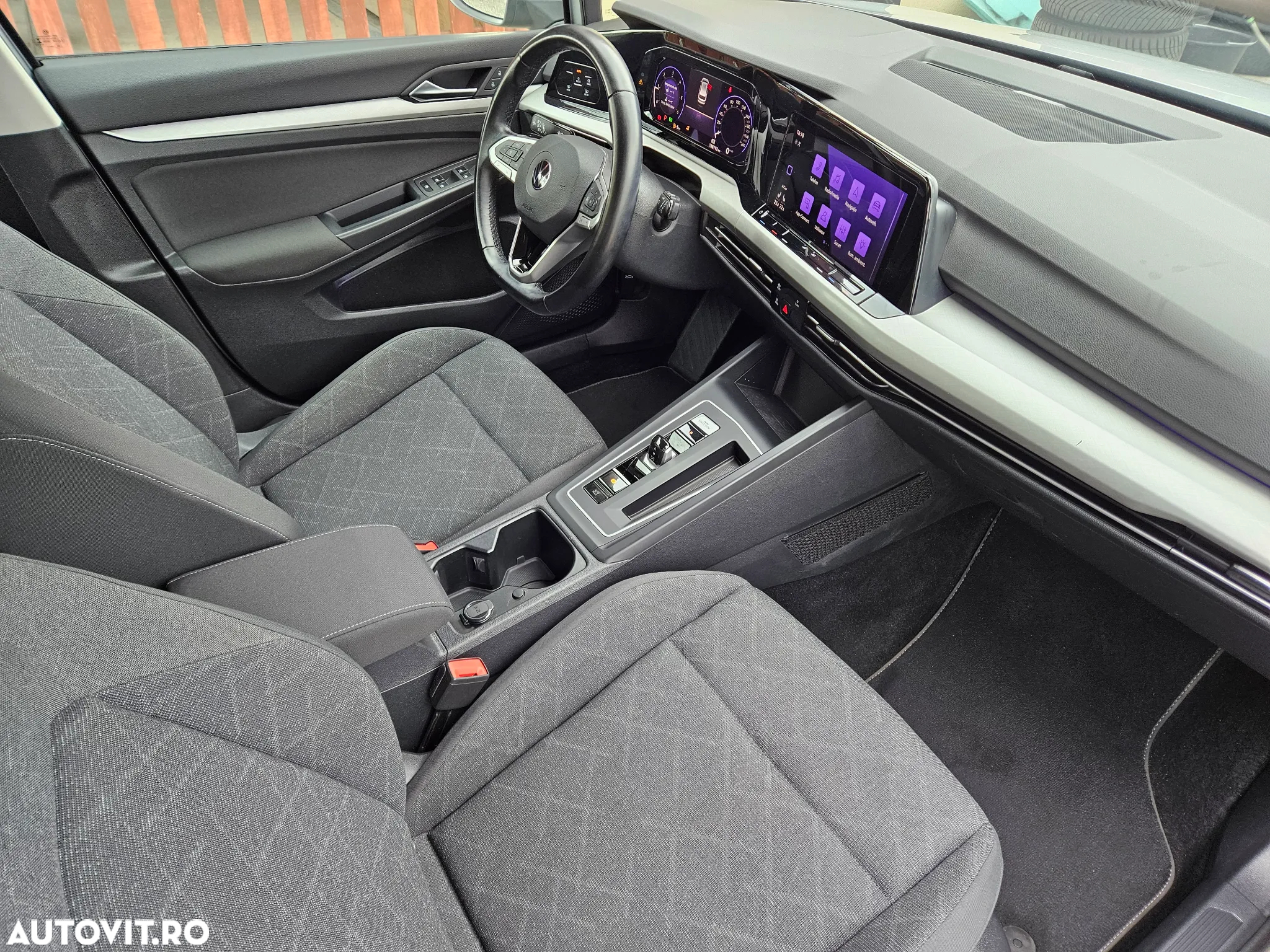 Volkswagen Golf 2.0 TDI DSG Style - 8