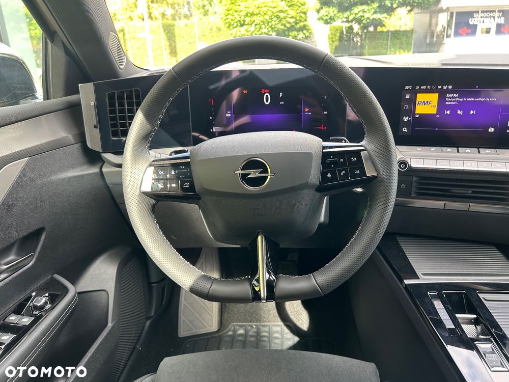 Opel Astra 1.2 T GS Line S&S - 14