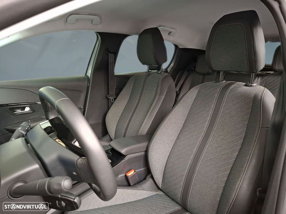 Peugeot e-208 50 kWh Allure - 11