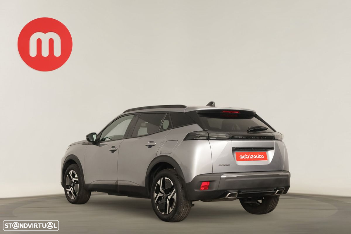 Peugeot 2008 1.2 PureTech Allure EAT8 - 3