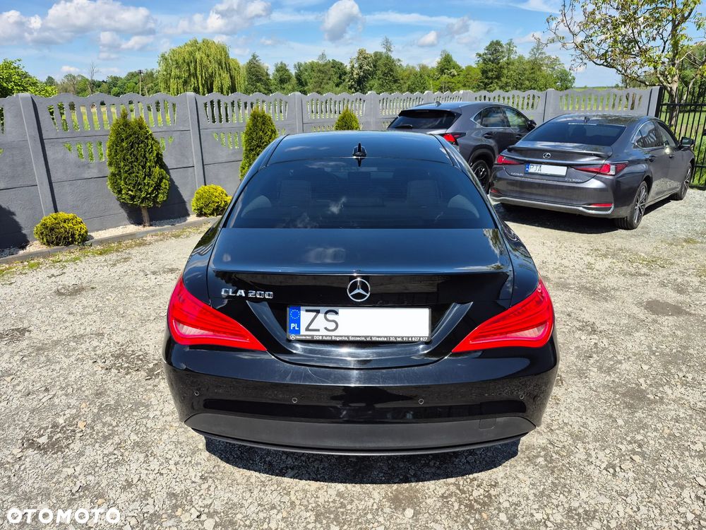 Mercedes-Benz CLA 200 - 6