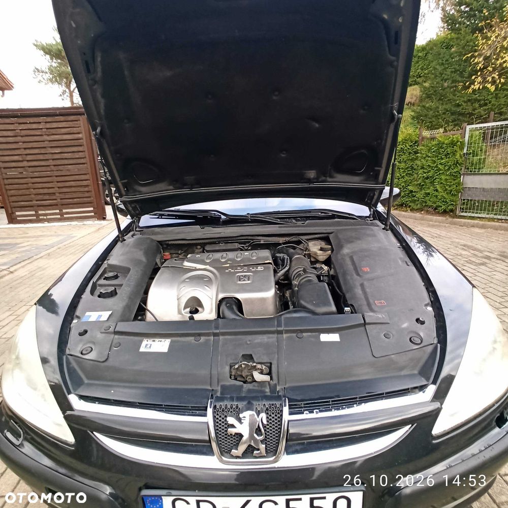 Peugeot 607
